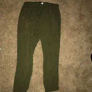 Forest green joggers  with front and back pockets